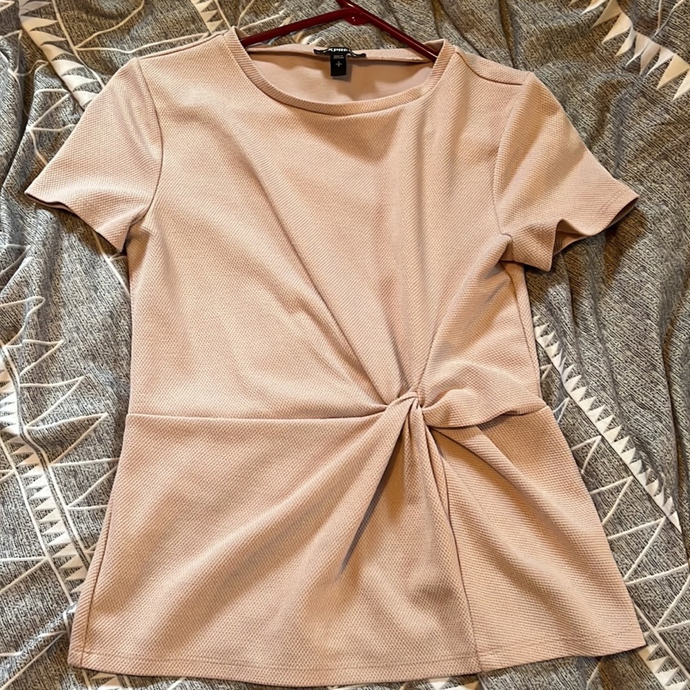 Express, Blush Pink Blouse T-Shirt Top, Knotted & Fitted, Business Top